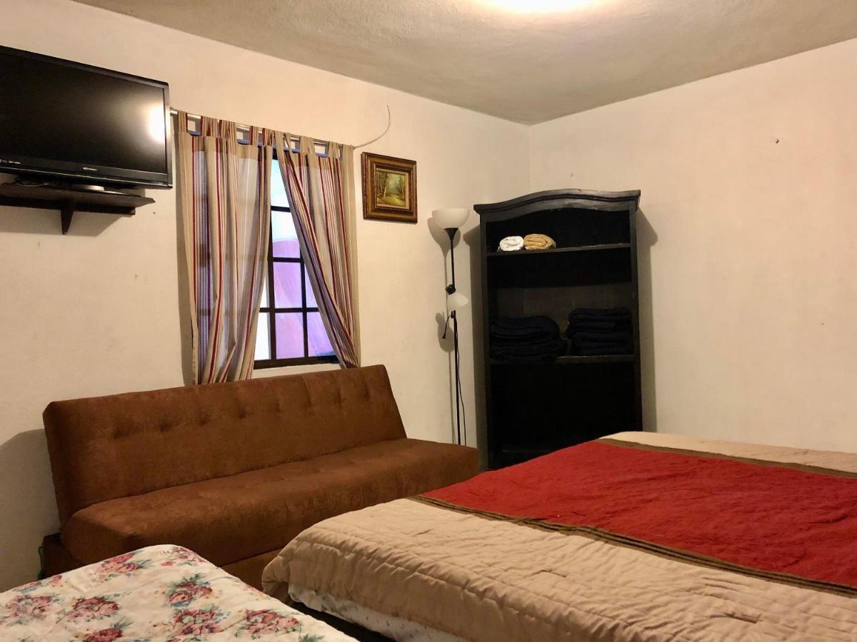 Oyo Hotel Cuatro Reales Galeana Екстериор снимка