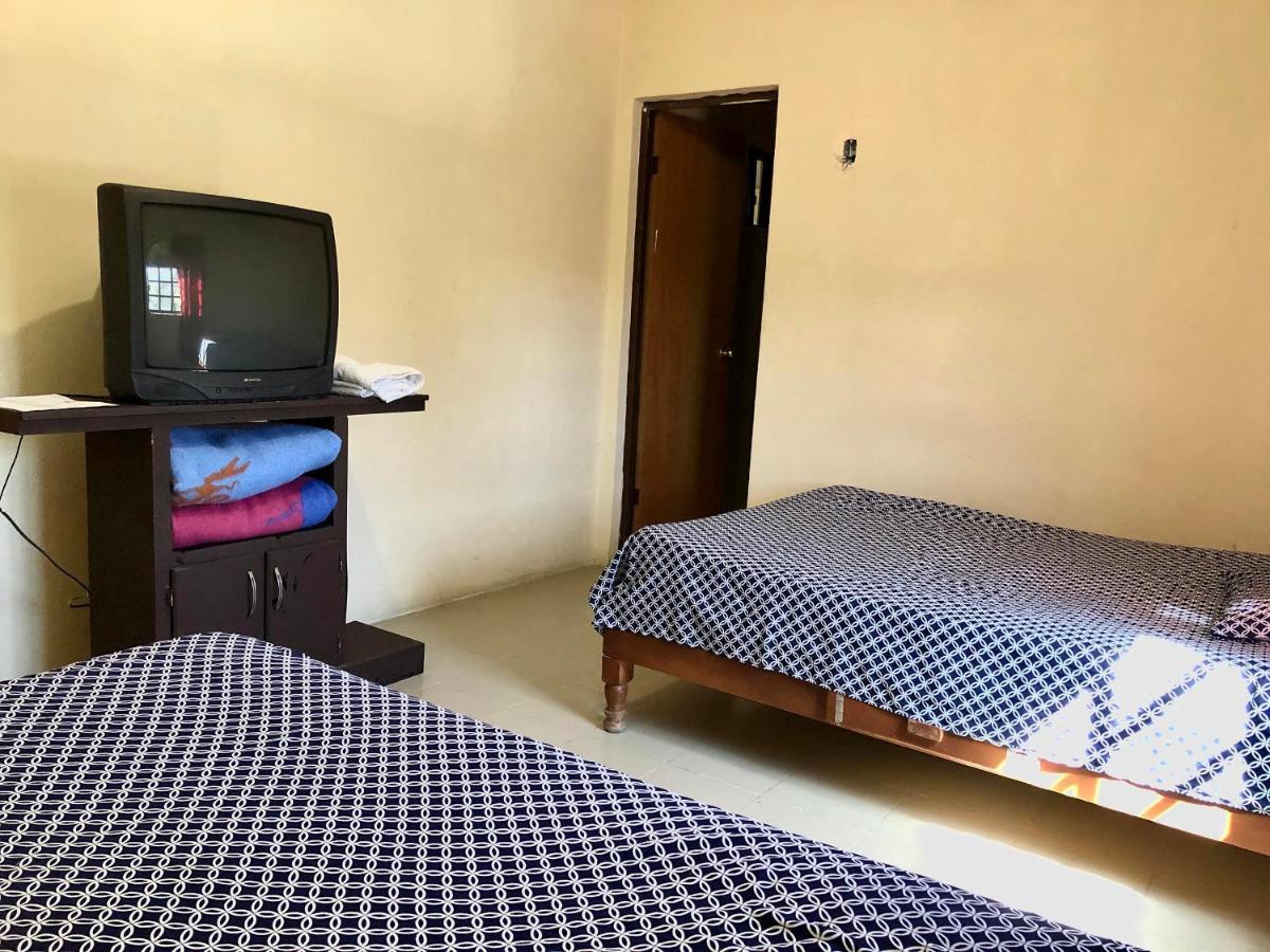 Oyo Hotel Cuatro Reales Galeana Екстериор снимка